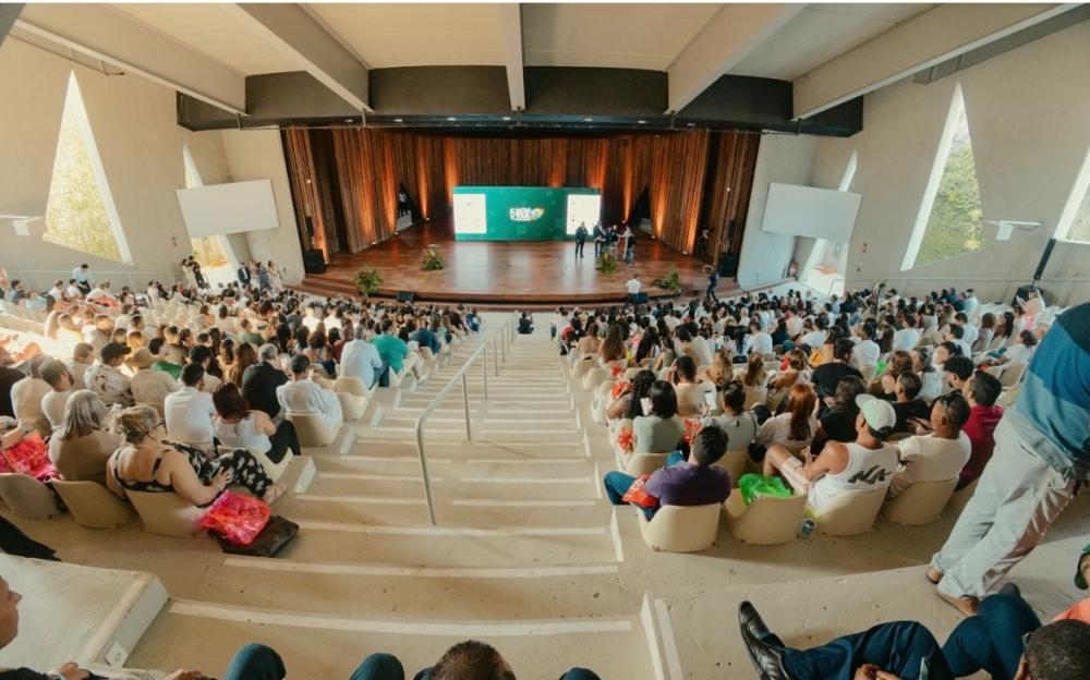 Show Tour reúne mil profissionais do turismo em Porto Seguro