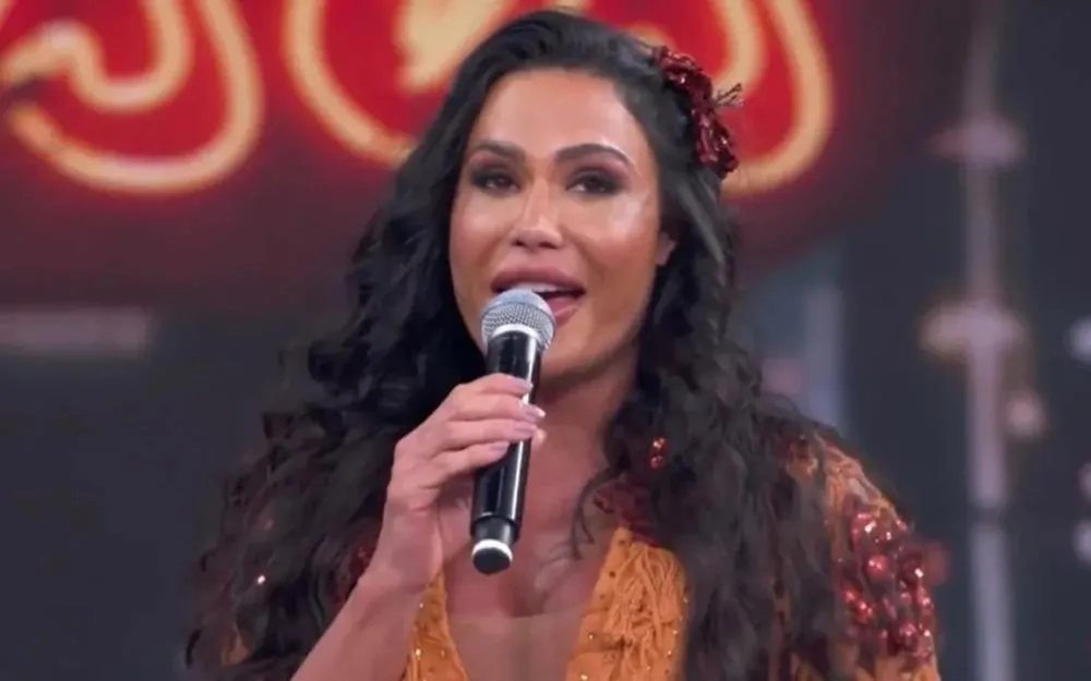 Gracyanne Barbosa sofre lesão grave durante apresentação na Dança dos Famosos