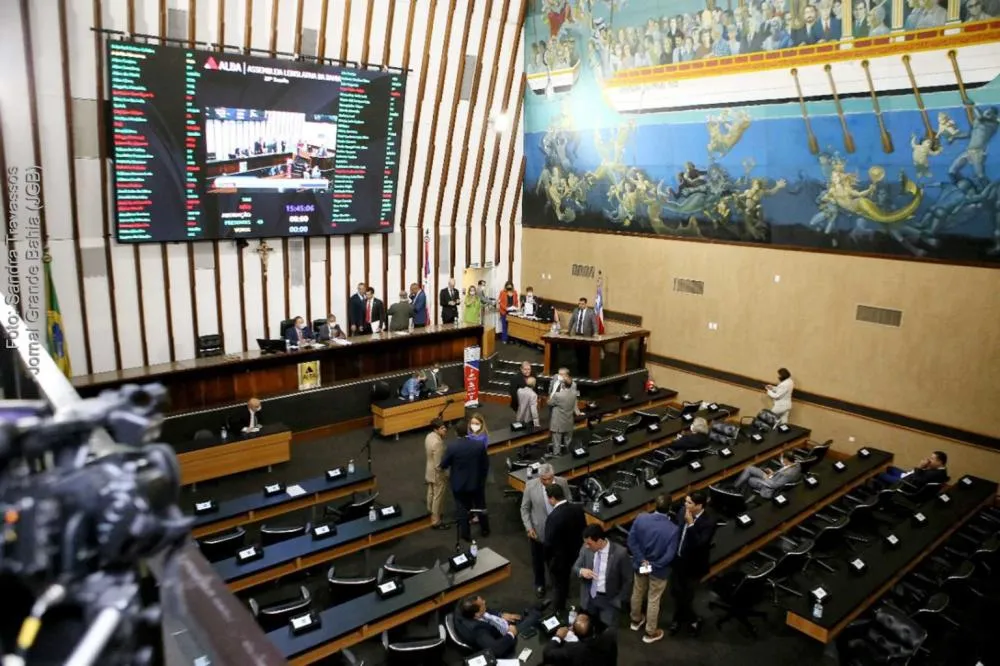 Assembleia Decide Futuro de Binho Galinha em Votação Secreta