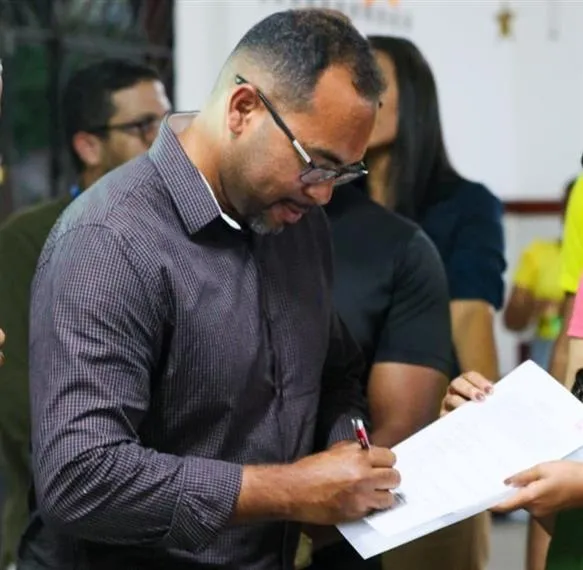 Prefeitura assina ordem de serviço para construção de equipamentos educacionais no Bom Jesus