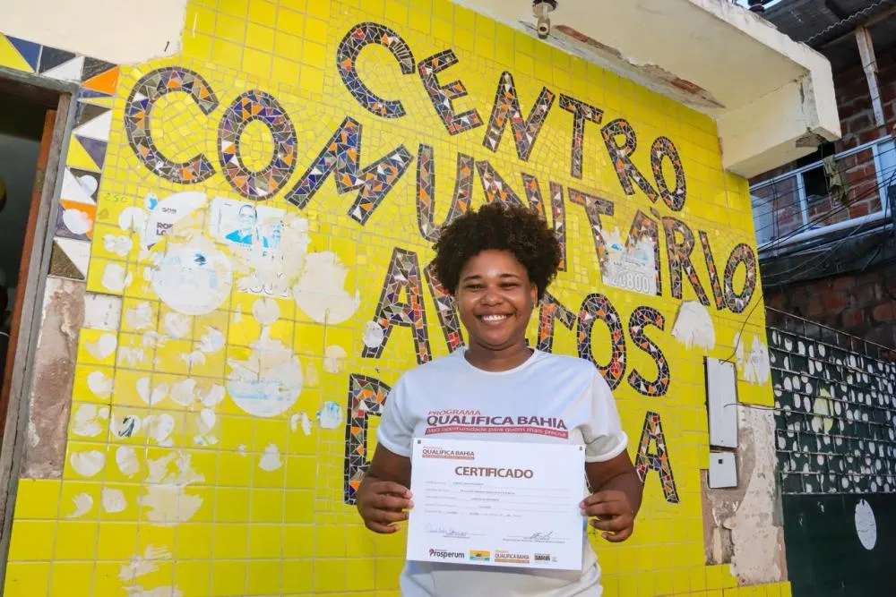 Bahia gera mais de 88 mil vagas com carteira assinada em 2025