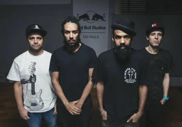 BaianaSystem conquista mais um Grammy Latino com potência sonora e identidade afro-baiana