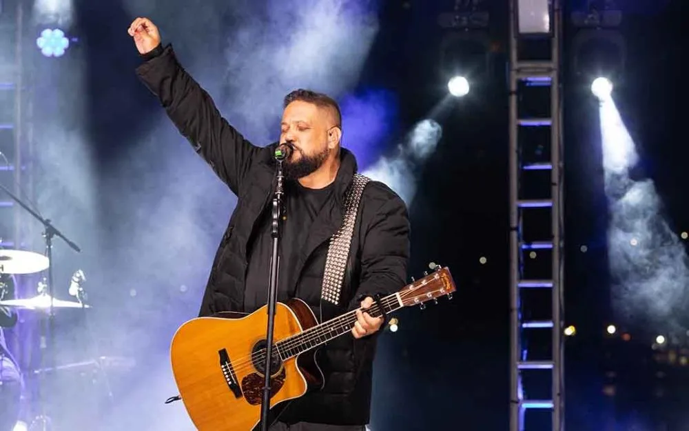 Show gospel de Fernandinho acontece na quinta-feira (18) em Praia do Forte