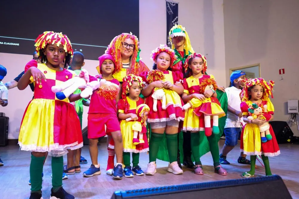 CAEE realiza 3ª Mostra Pedagógica e emociona público com jornada de amor e inclusão