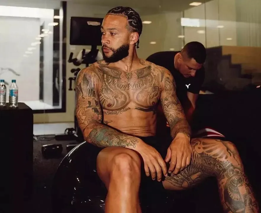 Larissa Simões revela sexo e nome do bebê