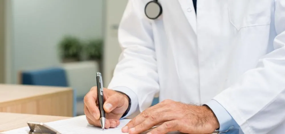 CFM avalia uso do Enamed para registro de médicos recém-formados