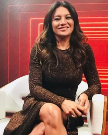 Dira Paes dá vida a Dona Lindu na Sapucaí