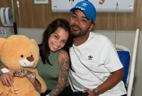 Ele está preso desde 2025, após ser denunciado ao Ministério Público pela produção e compartilhamento de conteúdo pornográfico envolvendo menores de idade, que costumavam morar em sua casa e ficar sob seus cuidados.