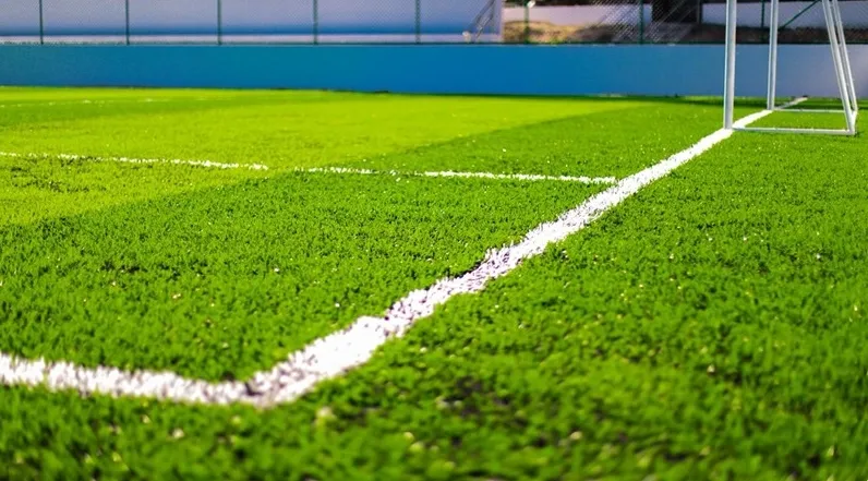Prefeitura assina ordem de serviço do campo do Sempre Verde