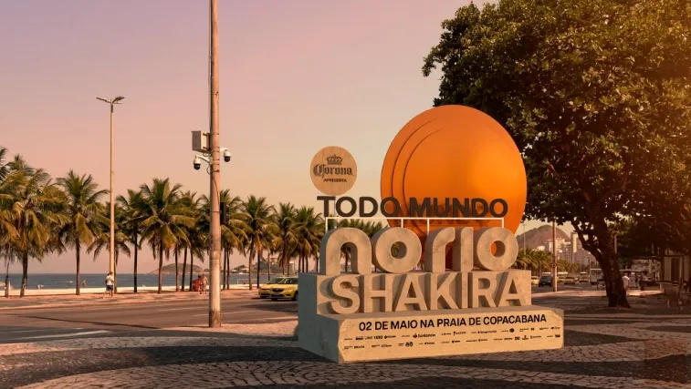 Esculturas Urbanas Antecipam Show de Shakira