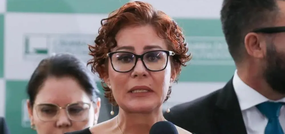 Justiça italiana decide futuro de Carla Zambelli