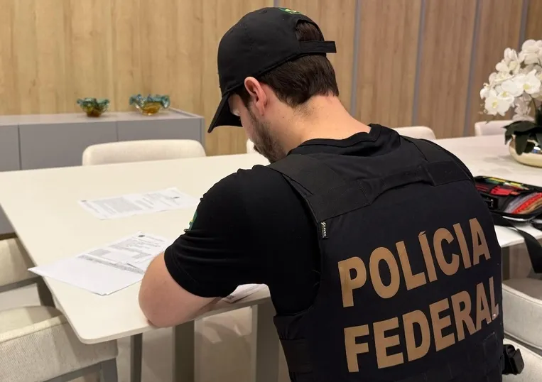 PF deflagra Operação Sem Refino