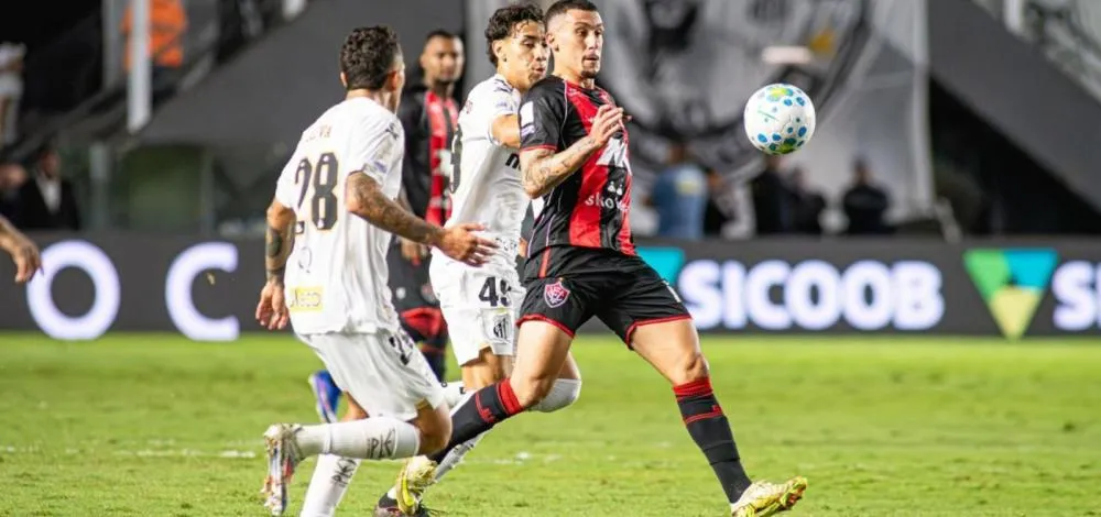 Vitória segue sem força fora de casa