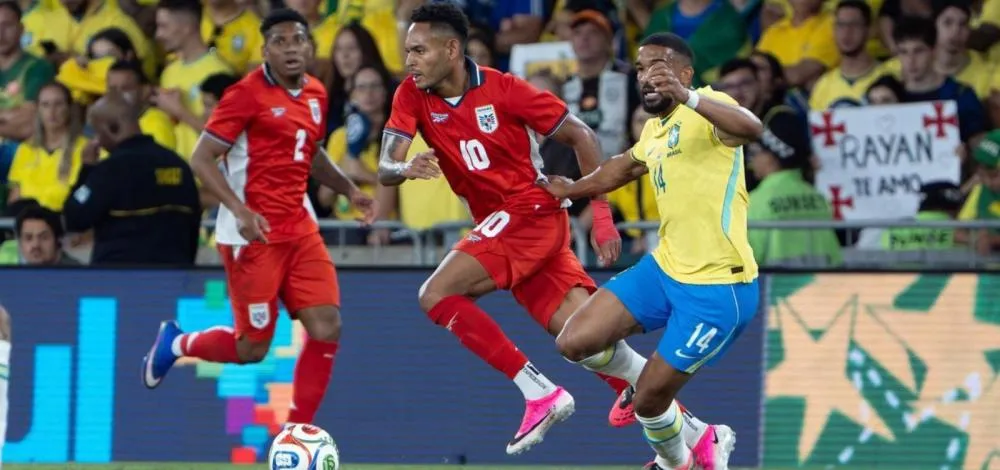 Brasil goleia Panamá em despedida no Maracanã