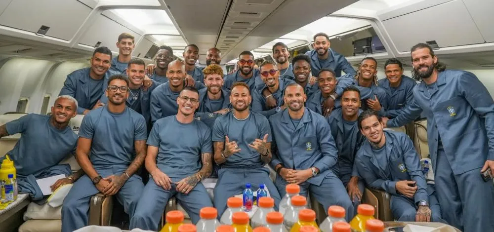 Seleção Brasileira desembarca nos EUA para a Copa de 2026