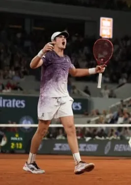 João Fonseca faz história em Roland Garros