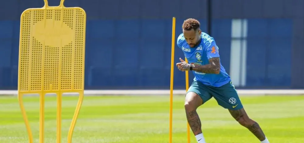Neymar avança na recuperação e pode reforçar o Brasil em duelo decisivo da Copa do Mundo