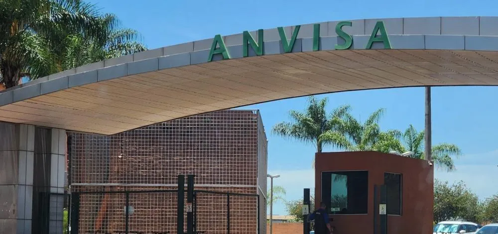 Anvisa barra insulina sem autorização e produtos com tirzepatida vendidos na internet
