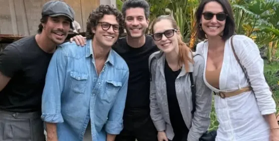 Arthur Aguiar explica foto sorrindo após despedida de Lua Blanco