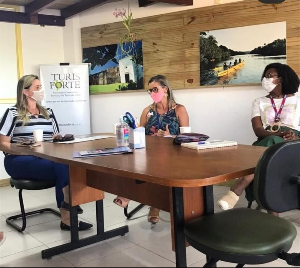 Secretaria participa de apresentação de projeto