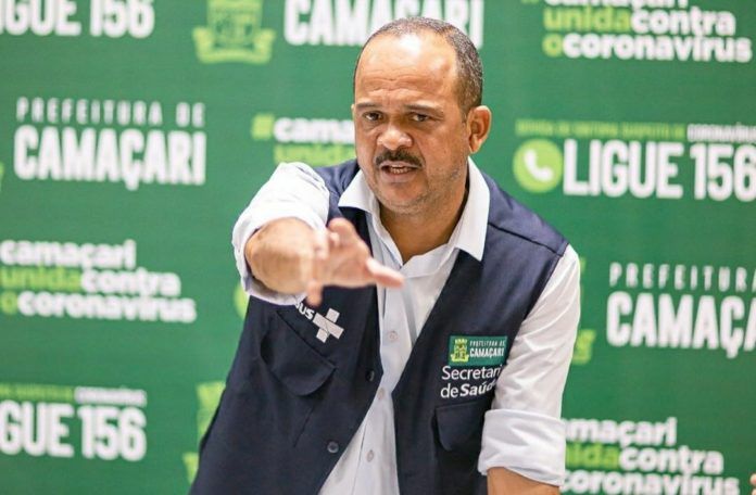Camaçari cobra de servidores municipais vacinação contra Covid-19
