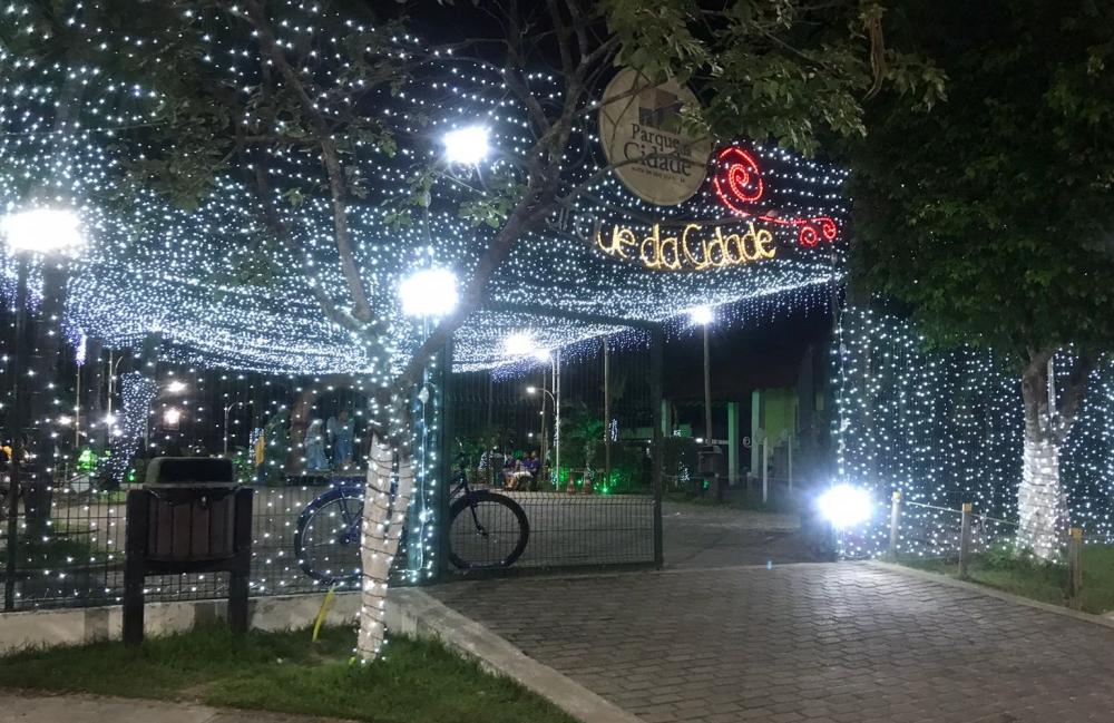 Prefeitura inaugura decoração natalina nesta quarta (1)