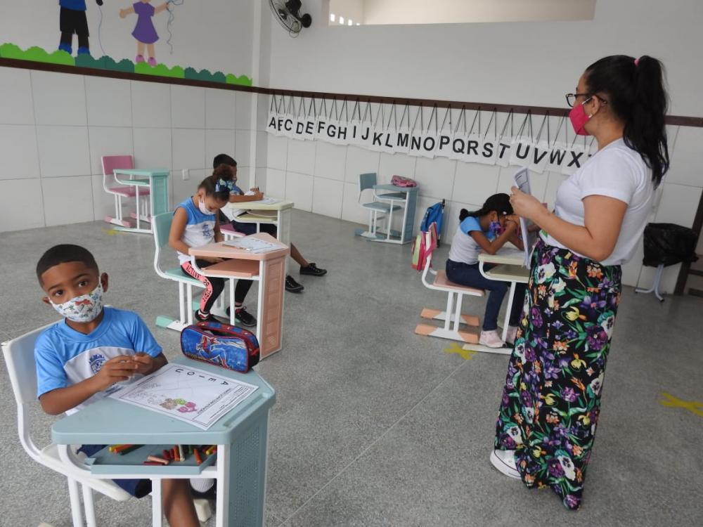 Prefeitura realiza seleção para professores e demais profissionais de educação