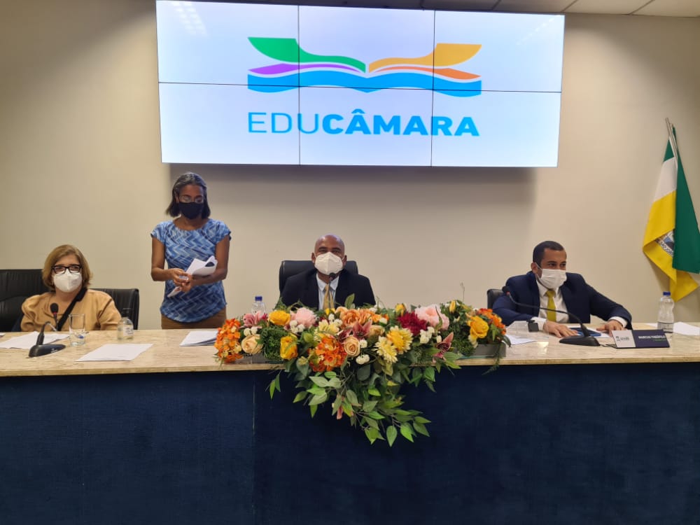 Câmara aprova aumento salarial para servidores do Legislativo e do Executivo