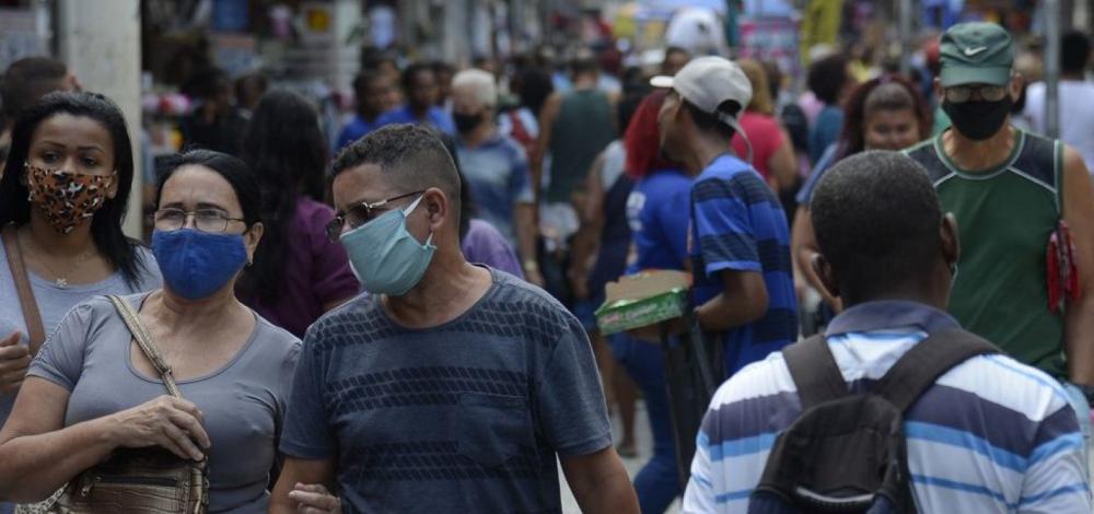 Fiocruz aponta precipitação em relaxamento do uso de máscara