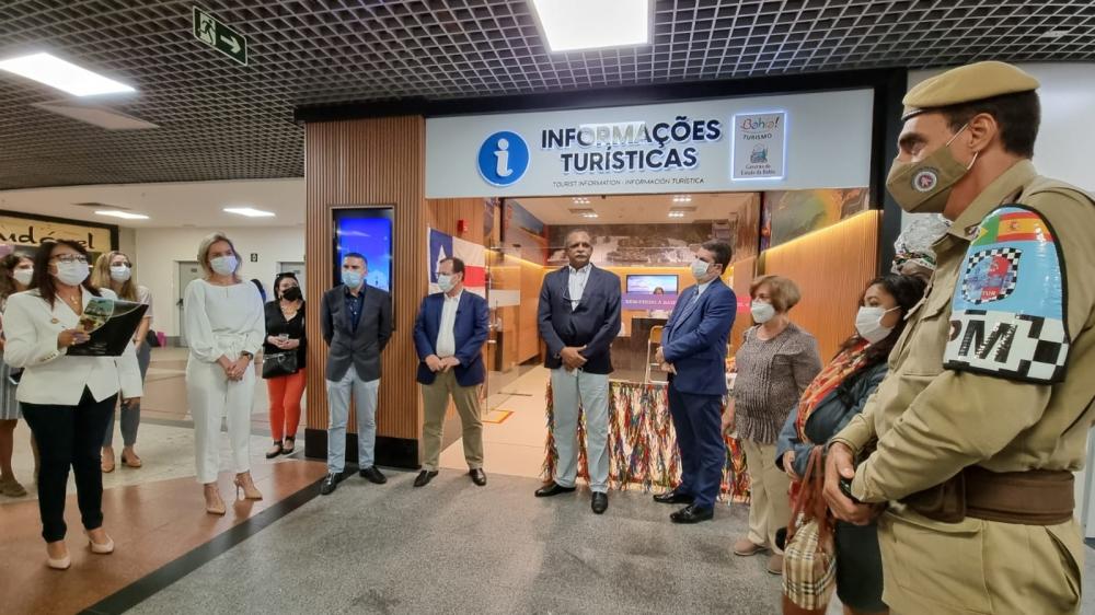 Aeroporto de Salvador ganha novo posto de atendimento ao turista