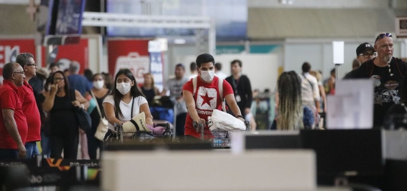 Coronavírus se manifesta de forma leve em 81% dos casos, diz levantamento
