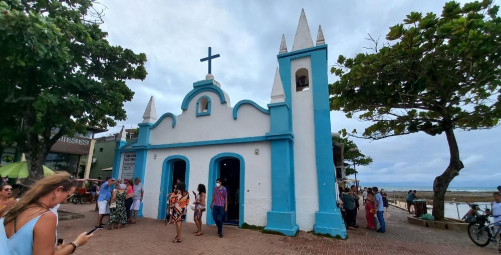 Sino da Igreja da Praia do Forte é restaurado e automatizado