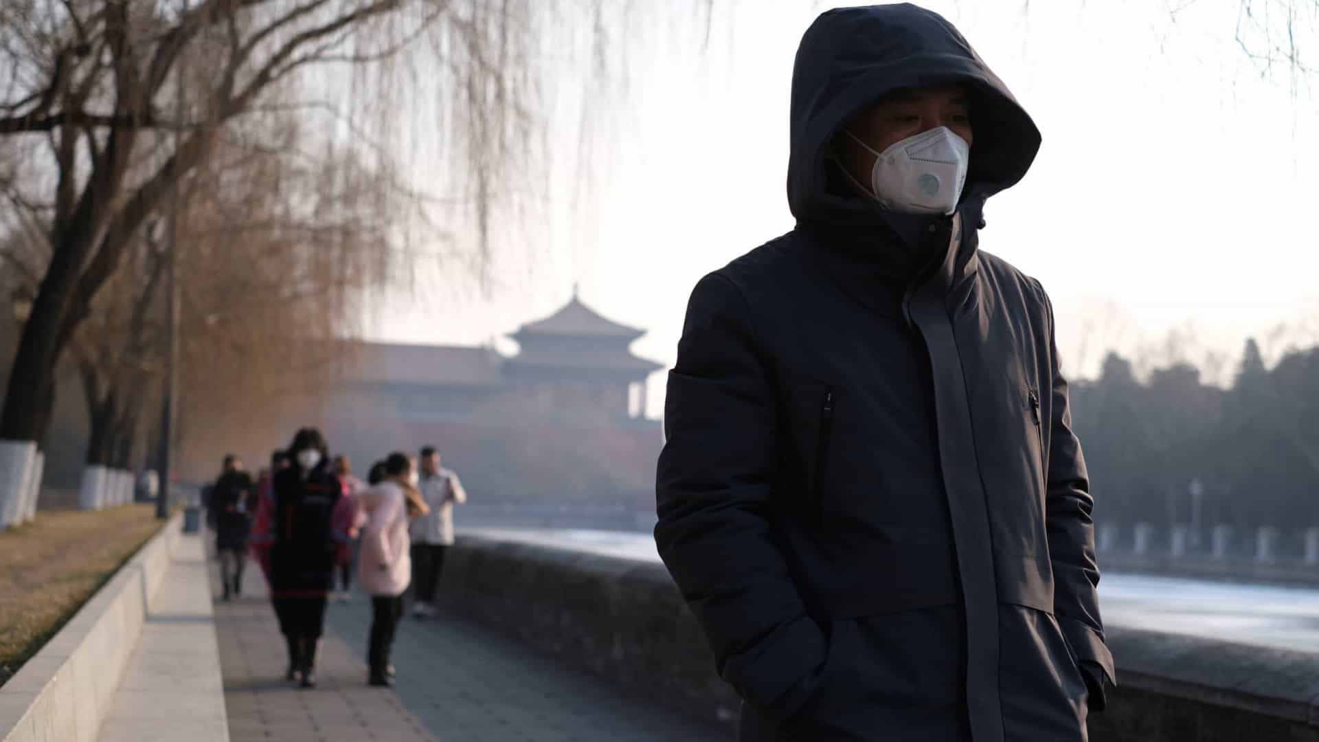 China anuncia primeiro ensaio clínico de vacina contra Covid-19