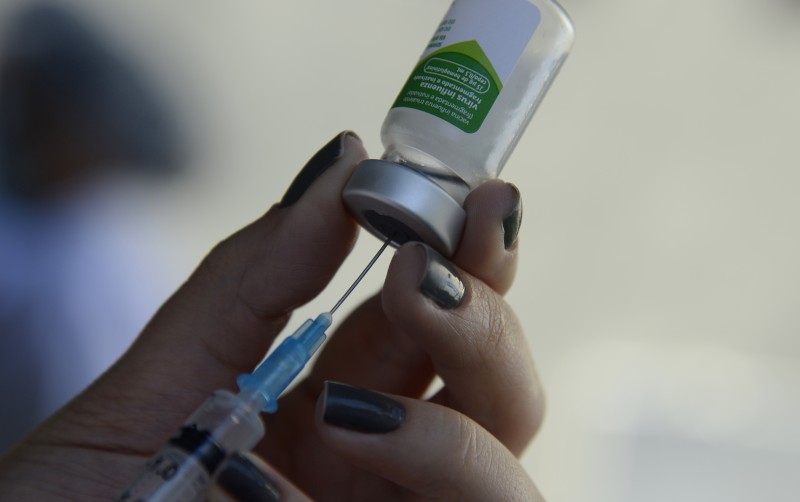 Rio vacina contra gripe pessoas de grupos prioritários de 50 a 59 anos
