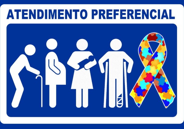 Câmara aprova inclusão do símbolo de autismo em placas de prioridade