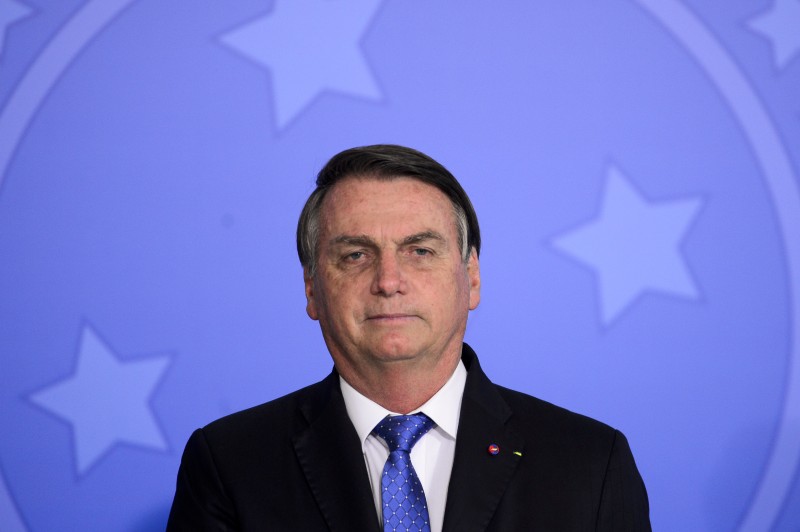 Presidente sanciona MP que reduz imposto sobre arrendamento de aviões