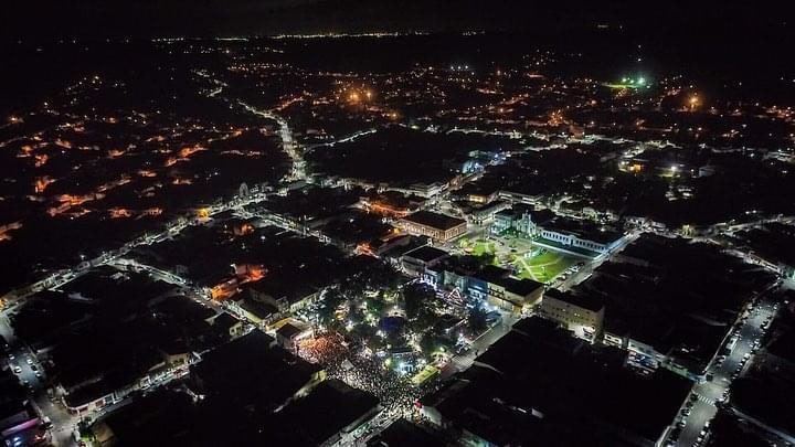 iluminação pública tem novo contato
