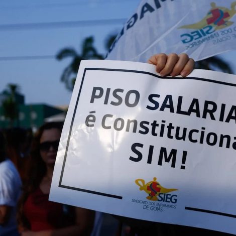 Senado aprova realocação de verbas para bancar piso da enfermagem