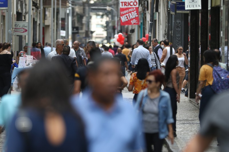 Brasil tem 118 mortes por covid-19 em 24 horas