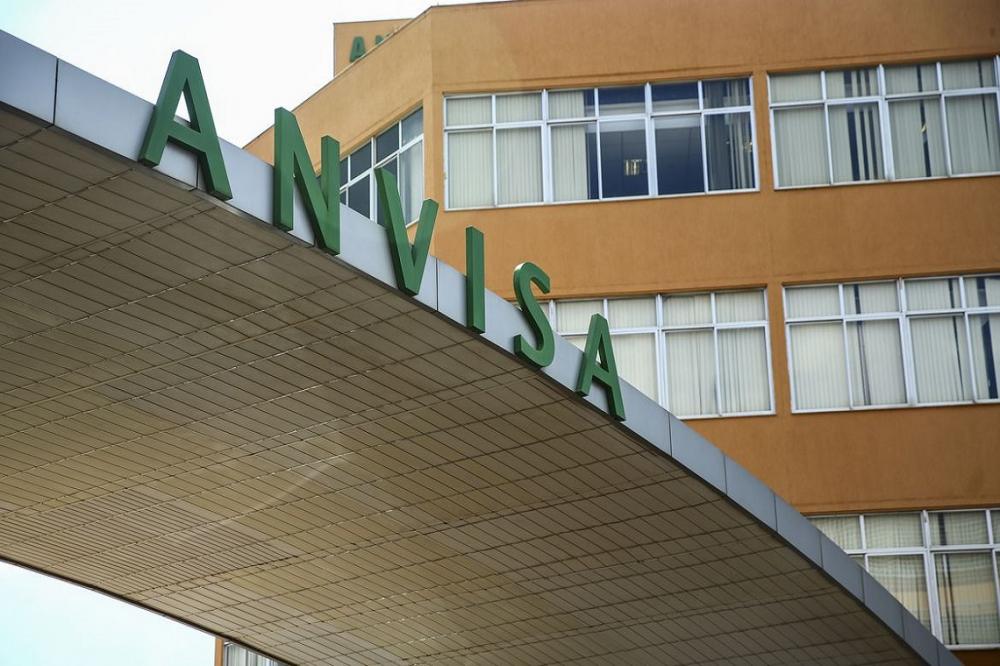 Anvisa aprova reforço da Pfizer para público com idade entre 5 e 17 anos