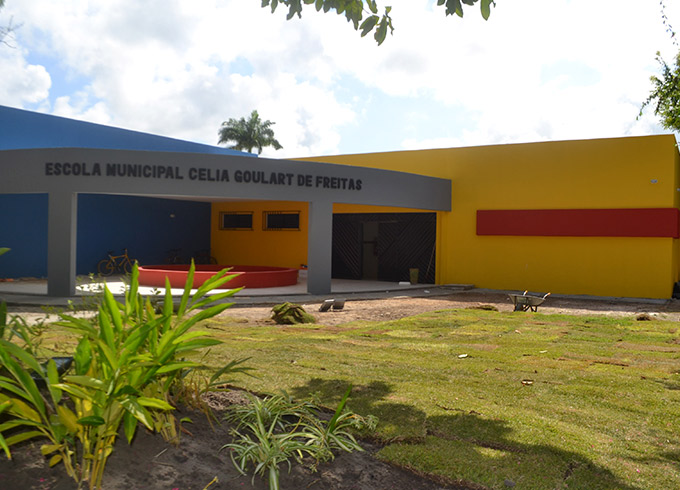 Mata de São João inicia entrega de kits Escolares para alunos da Rede Municipal