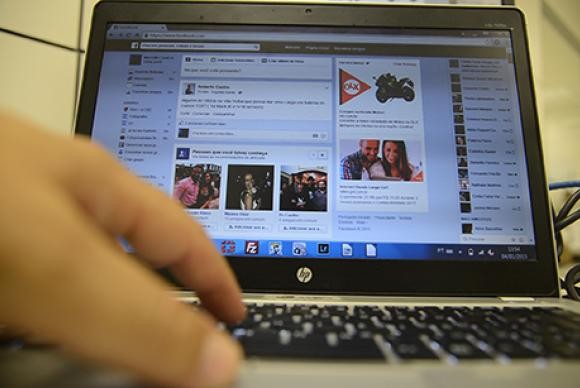 Denúncias de crimes na internet com discurso de ódio crescem em 2022