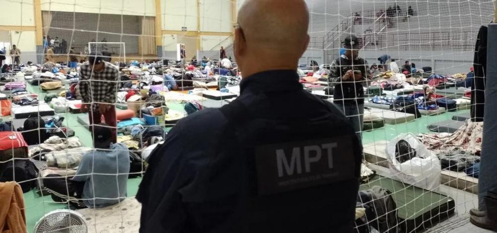 Trabalhadores baianos encontrados em situação semelhante à escravidão no RS voltam para casa
