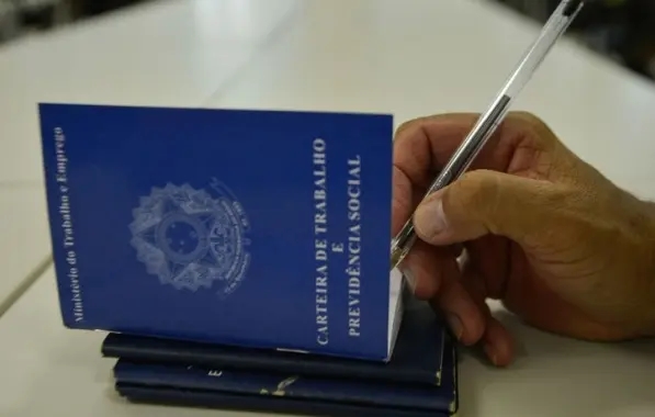 TCU descobre 2,6 milhões em pagamentos irregulares do pis/pasep