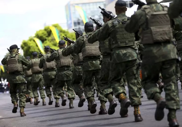 Exército gastou verba destinada à Covid-19 com picanha, filé-mignon e salgados de coquetel