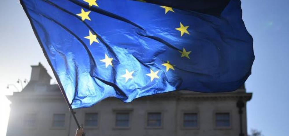 Cientistas alertam que uma nova variante do coronavírus se espalha pela Europa