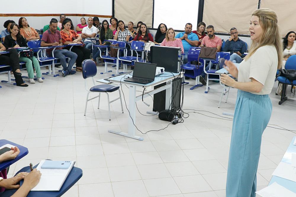 Encontro na UAB apresentou Protocolo de Implantação para Atendimento de Crianças Vítimas de Violência