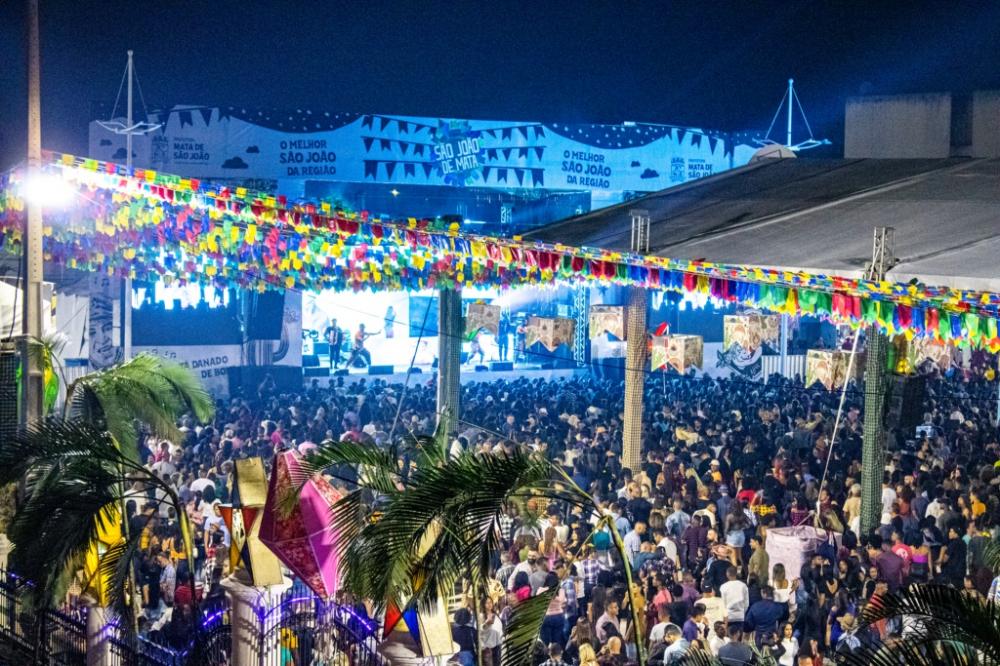 Noite de animação e forró em Mata de São João celebra São João 2022