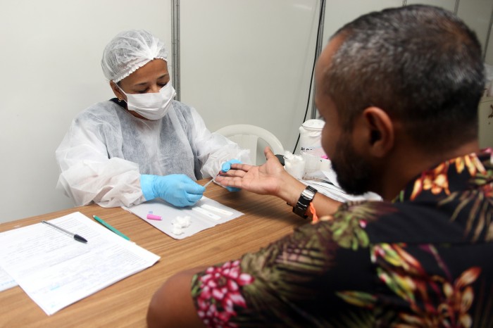 Sesab realiza quase 12 mil testes de IST e distribui 2 milhões de preservativos no período de São João