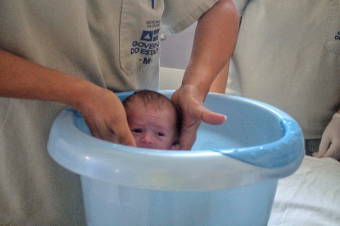 Banho de Ofurô passa a integrar modelos de terapia ofertados aos recém-nascidos do Hospital Dr. Joaquim Sampaio, em Ilhéus